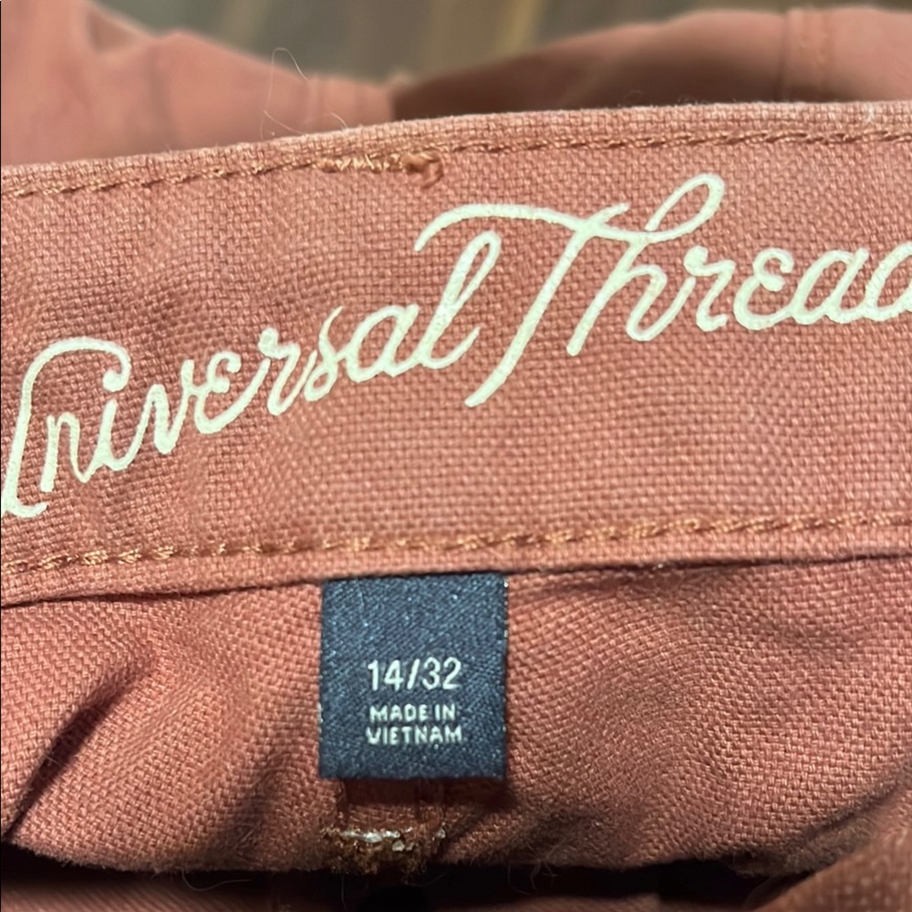 Universal Thread High Waist Rust Shorts - Picture 4 of 5